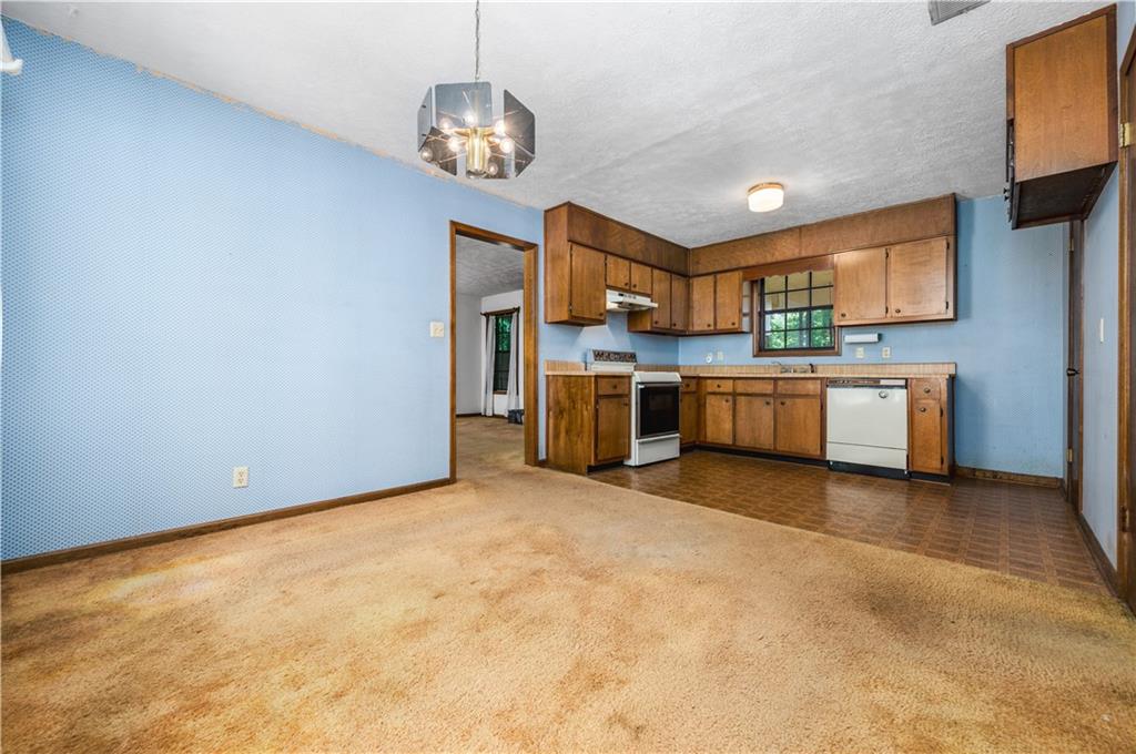 1910 Merry Oak Court