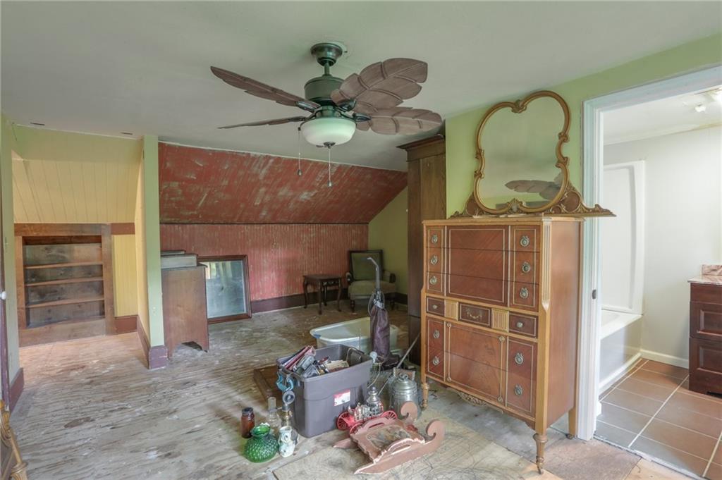 1170 Longwood Drive SW