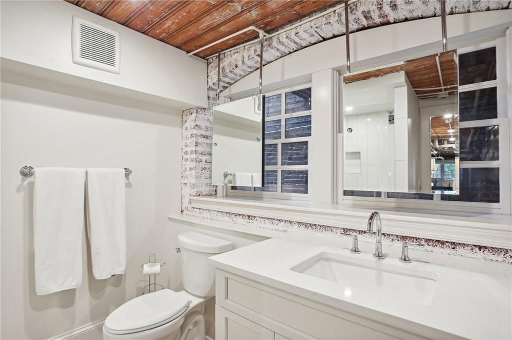 131 NW Radium Street Unit 9