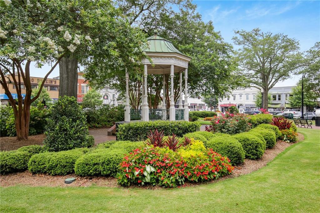 131 NW Radium Street Unit 9