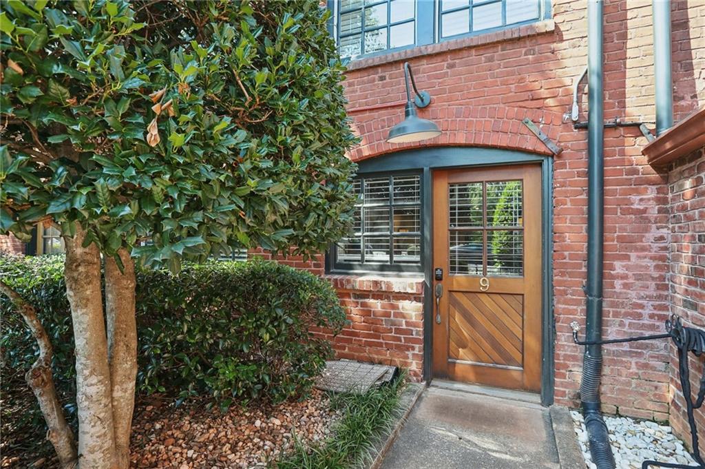 131 NW Radium Street Unit 9