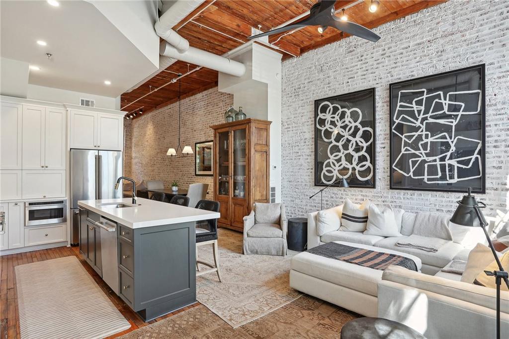 131 NW Radium Street Unit 9
