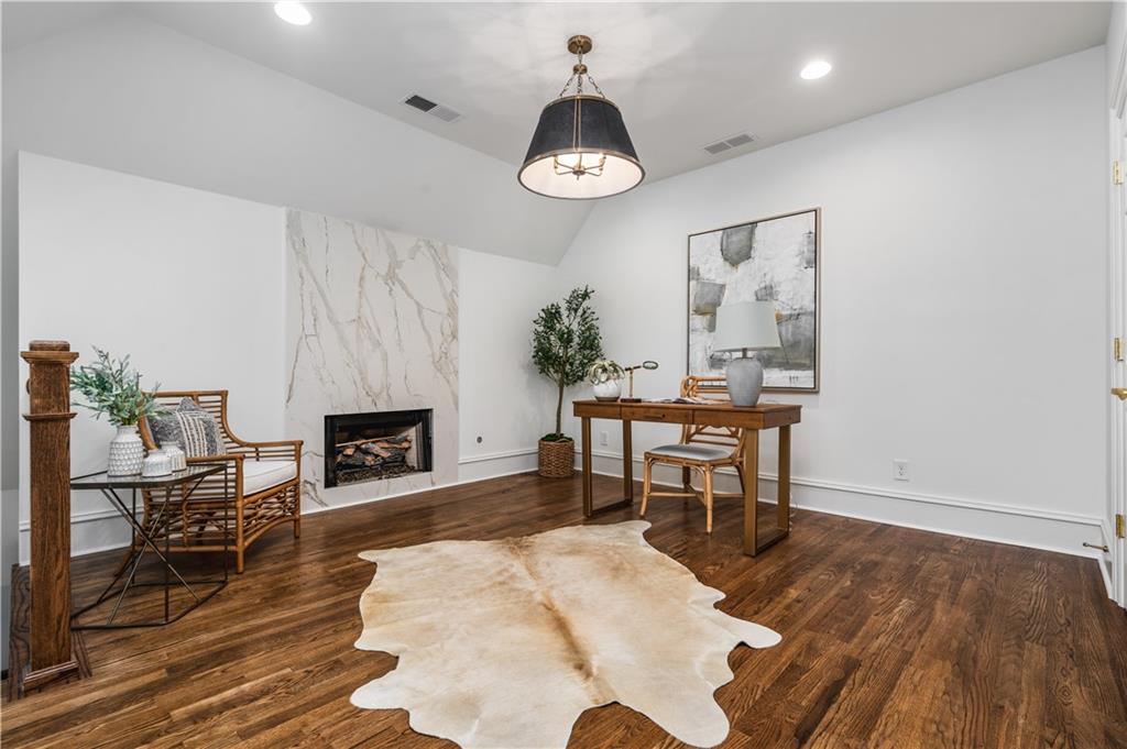 1304 Marietta Country Club Drive NW