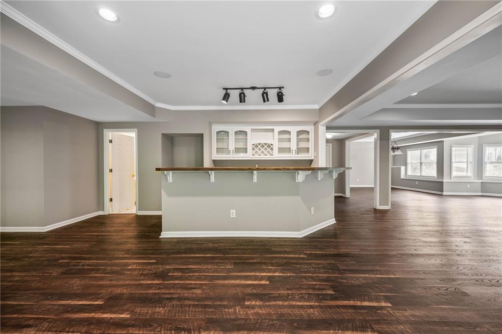 1401 Valley Reserve Drive NW