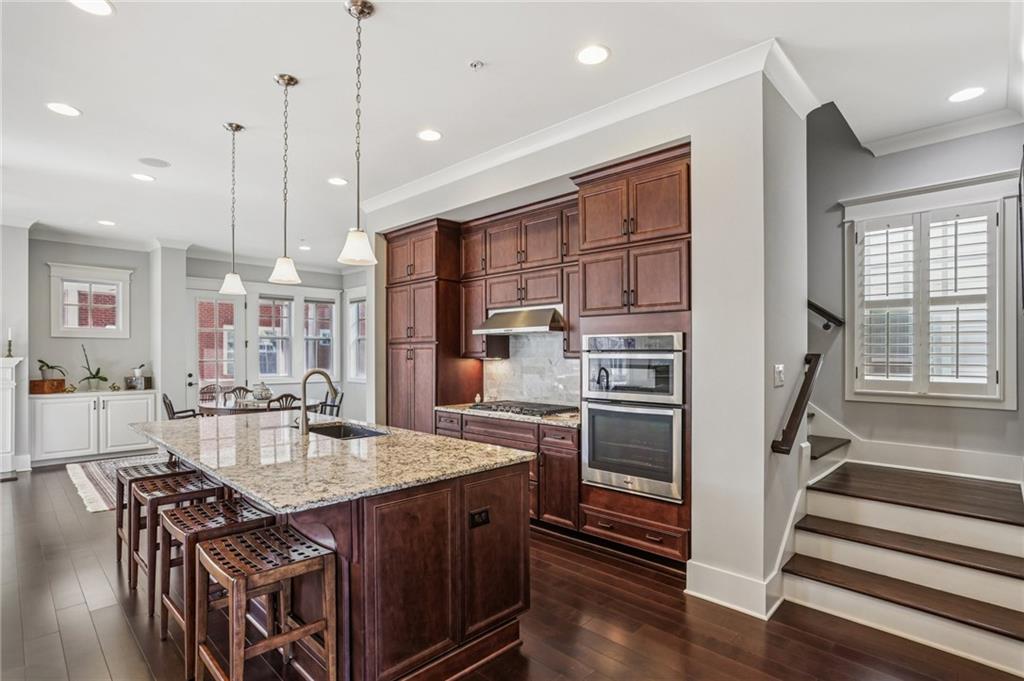 250 Green Street SE