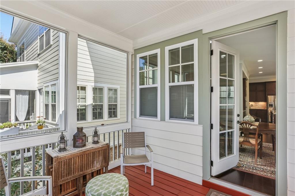 250 Green Street SE