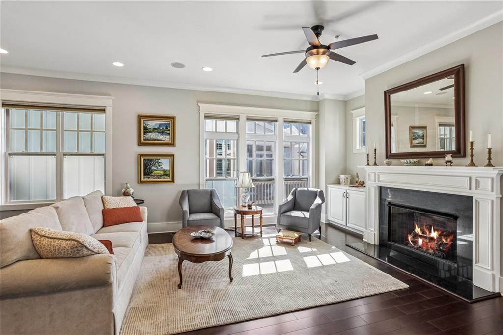 250 Green Street SE