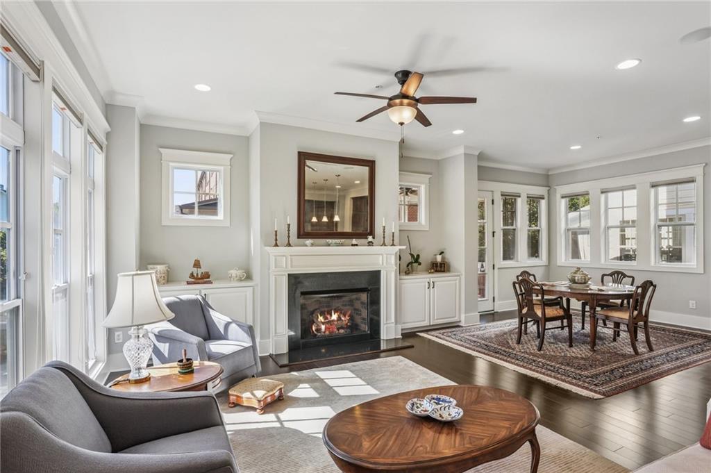 250 Green Street SE