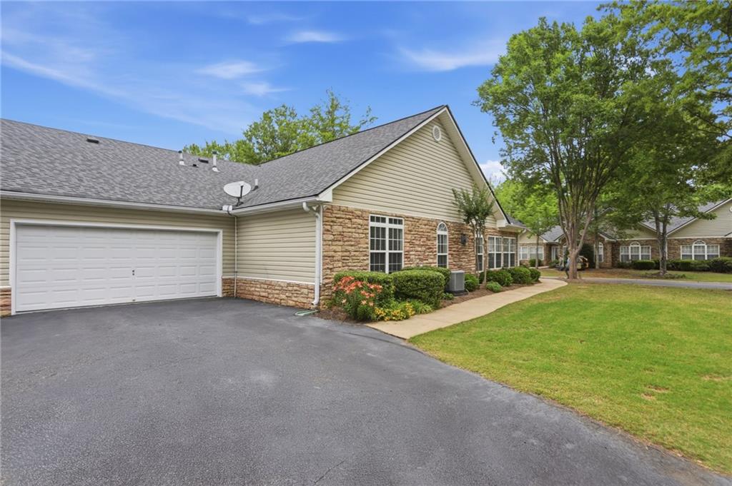 3703 Villa Springs Circle