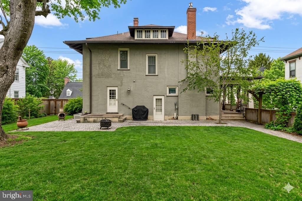 517 W MAIN STREET