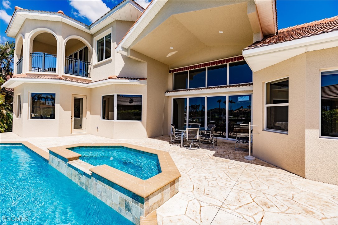 5502 Merlyn LN