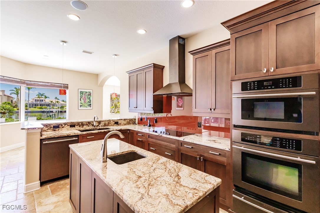 5502 Merlyn LN