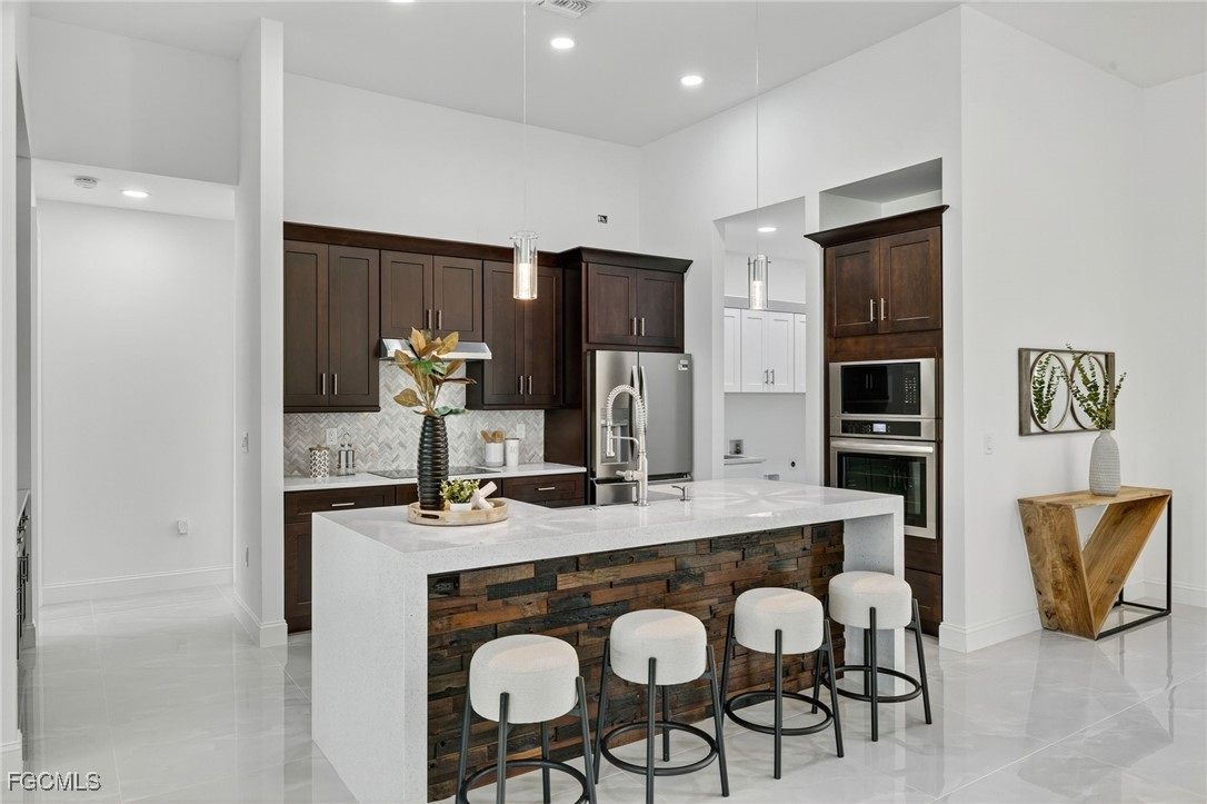 1223 SW 28th TER