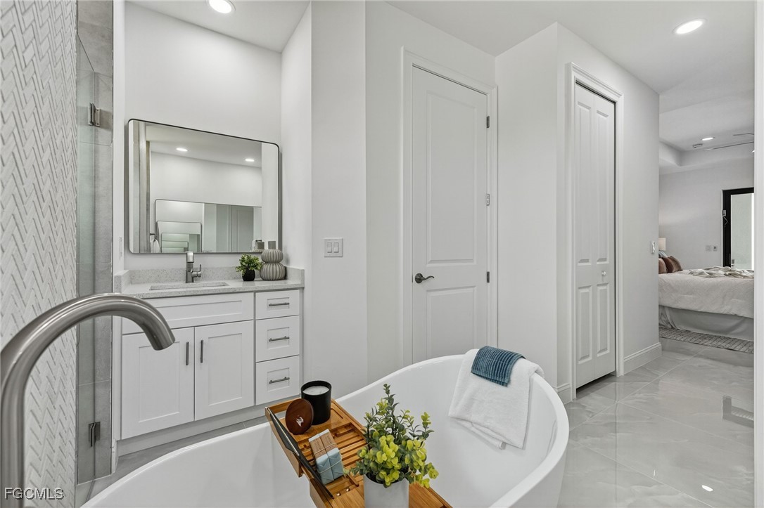 1223 SW 28th TER