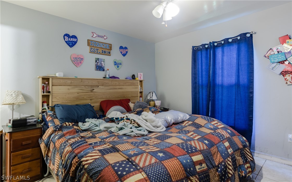 5201-5203 29th ST SW