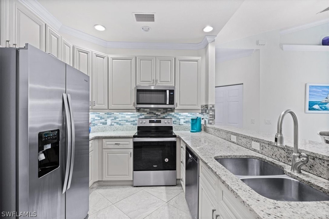 1052 Winding Pines CIR #205