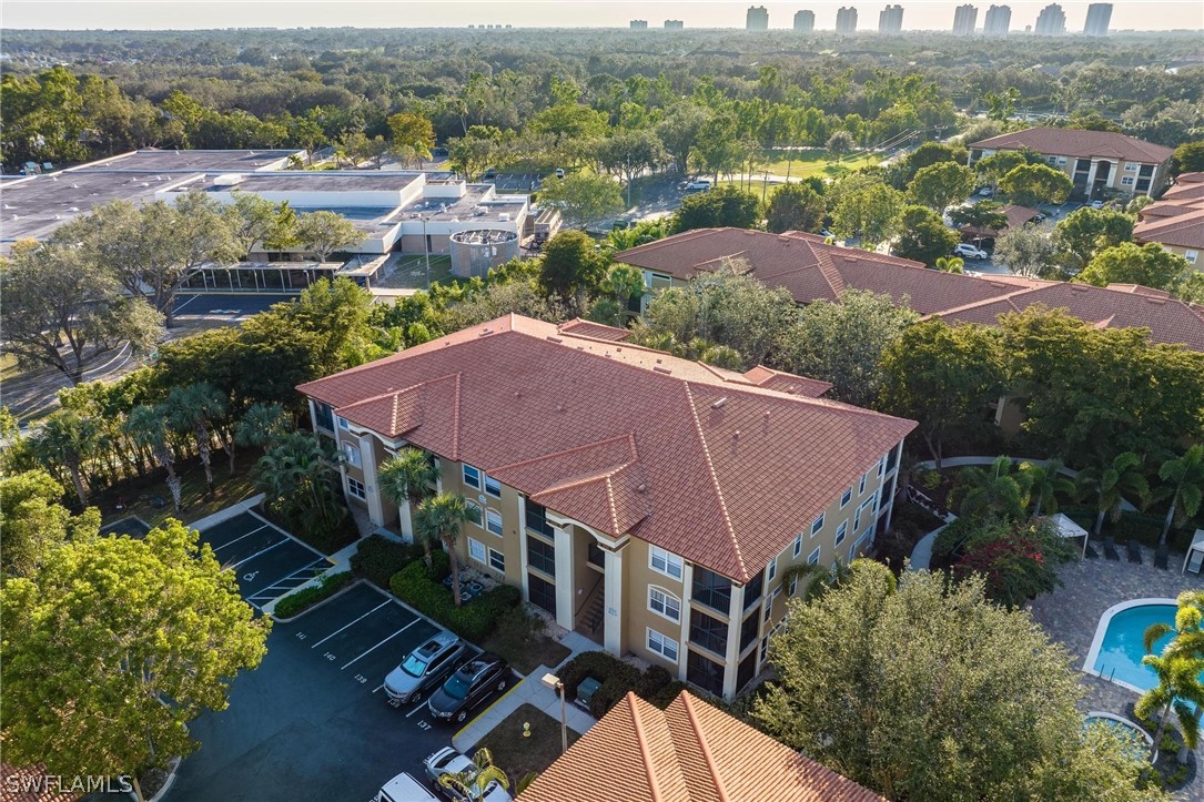 8960 Colonnades CT E 933