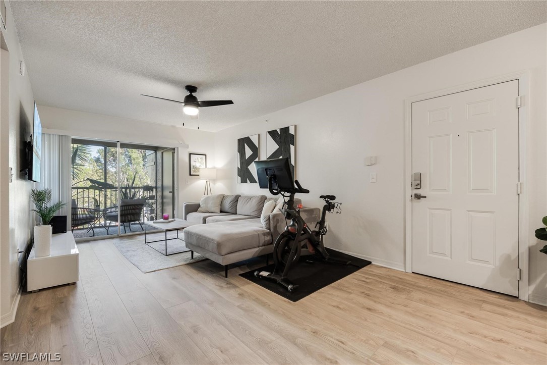 8960 Colonnades CT E 933