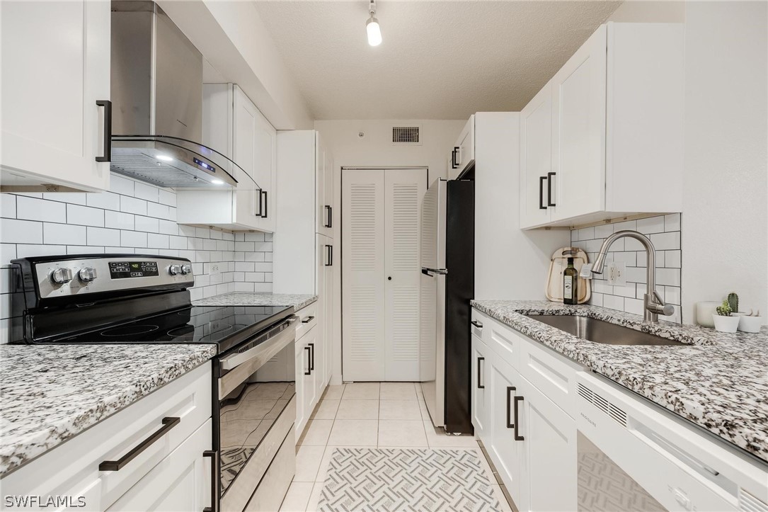 8960 Colonnades CT E 933