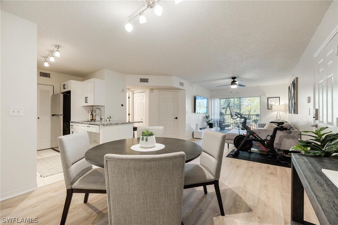 8960 Colonnades CT E 933