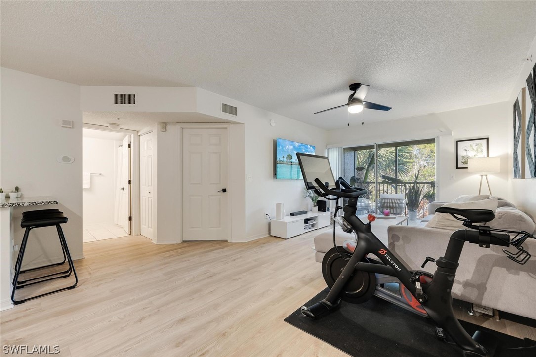 8960 Colonnades CT E 933