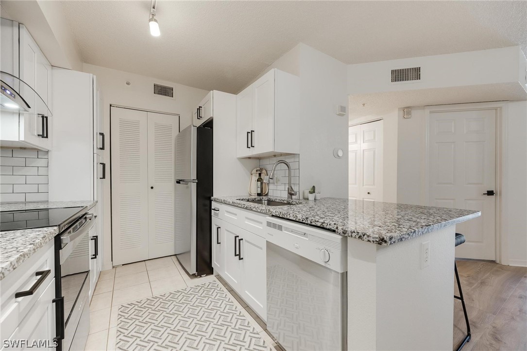 8960 Colonnades CT E 933