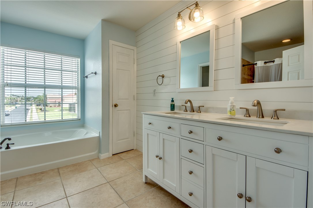 2233 Cape Heather CIR