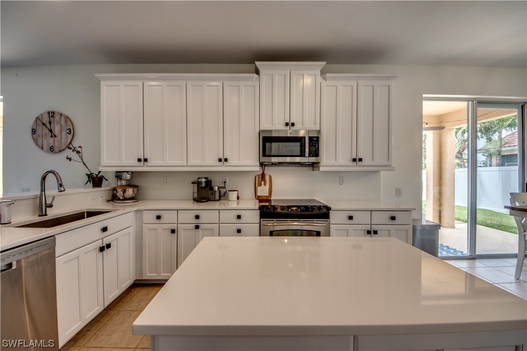 2233 Cape Heather CIR