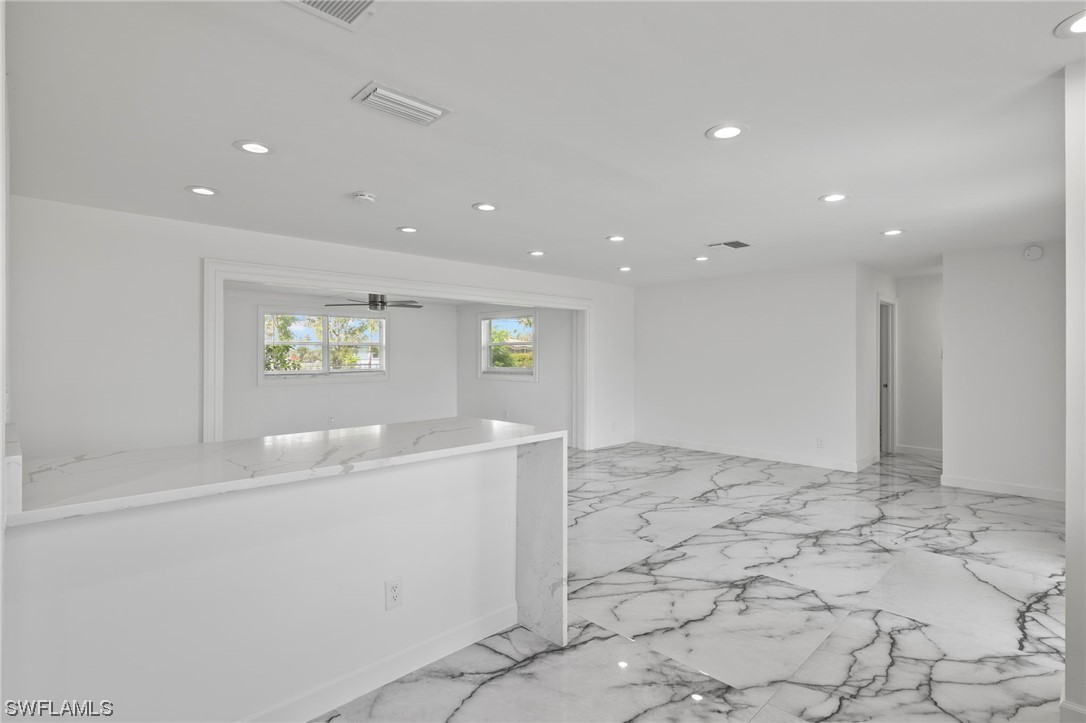 619 Monterey AVE