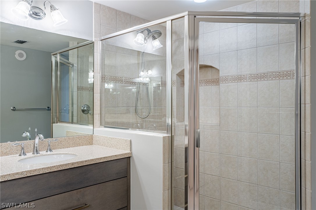 6061 Silver King BLVD 303