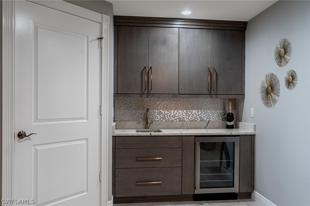 6061 Silver King BLVD 303