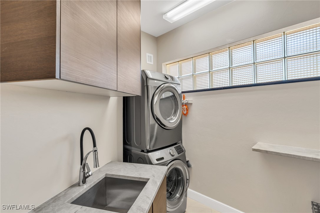 3141 SE 22nd PL