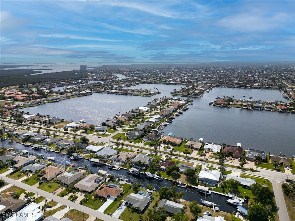 428 SW 53rd TER