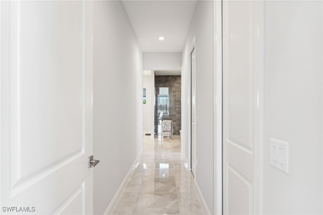 428 SW 53rd TER