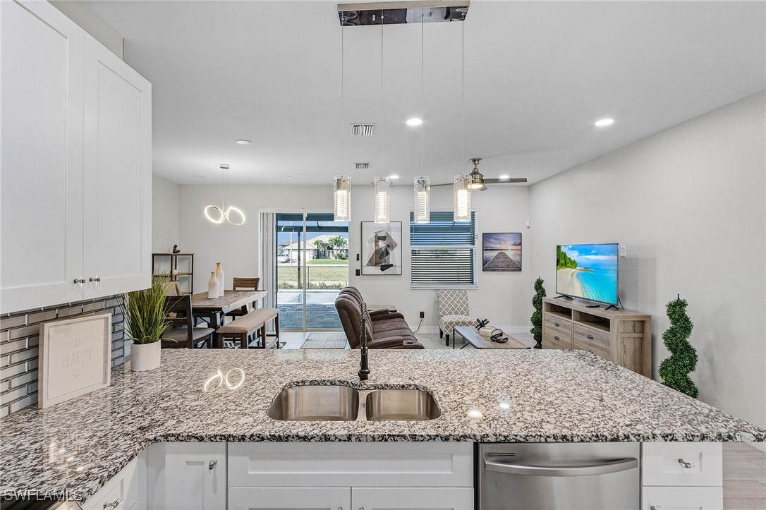 1516 NW 38th AVE