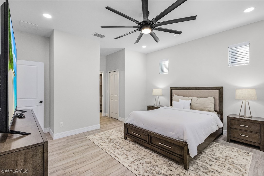 1516 NW 38th AVE