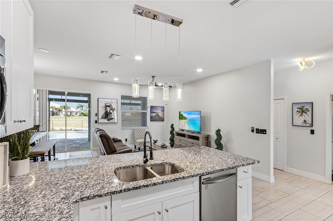 1516 NW 38th AVE