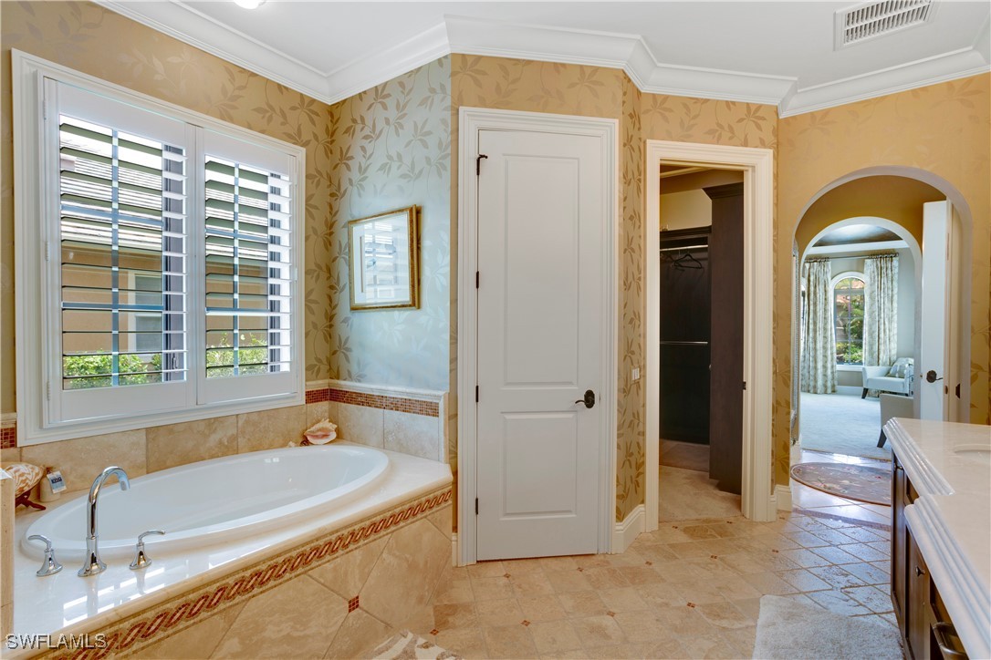 2138 El Dorado PKWY W