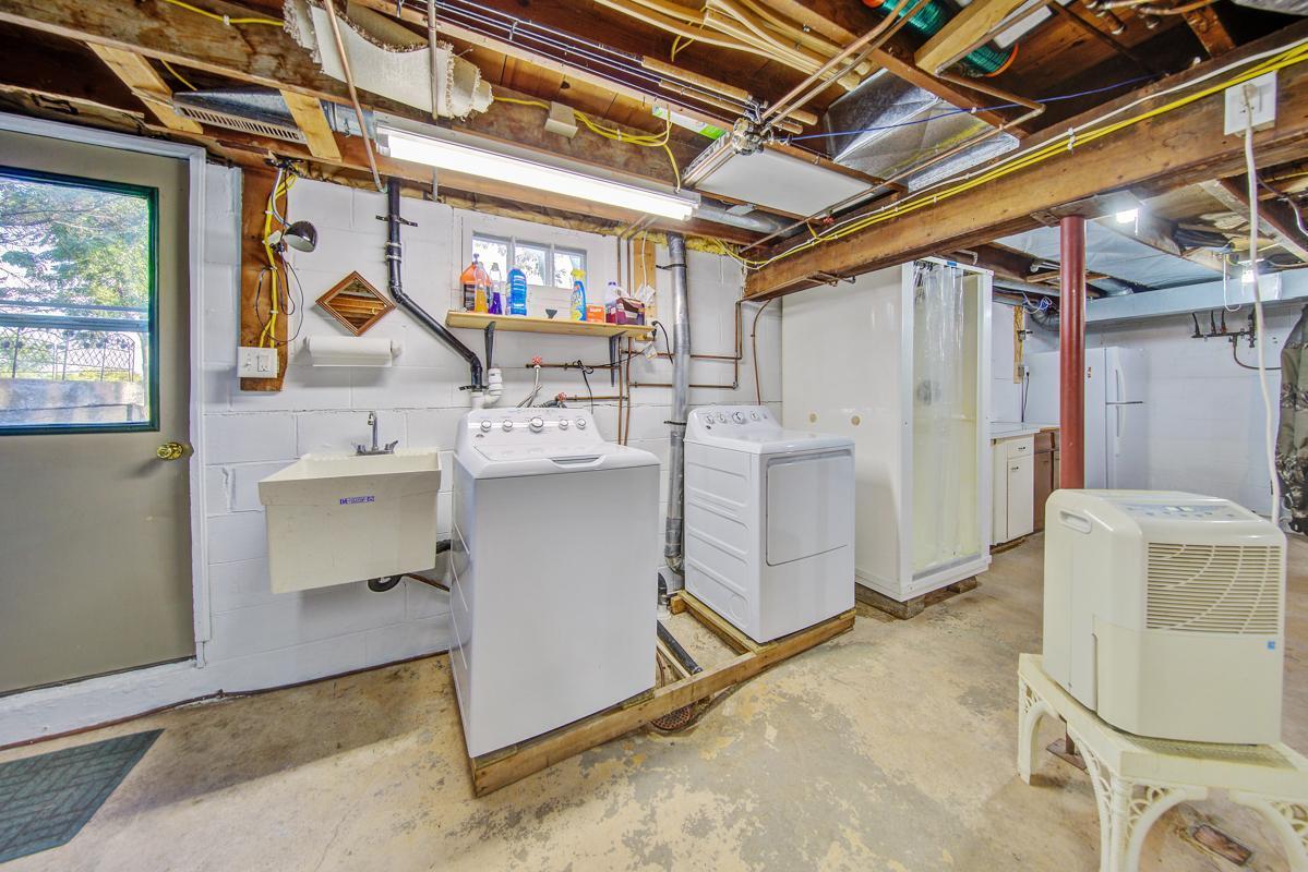 9811 130th Street W