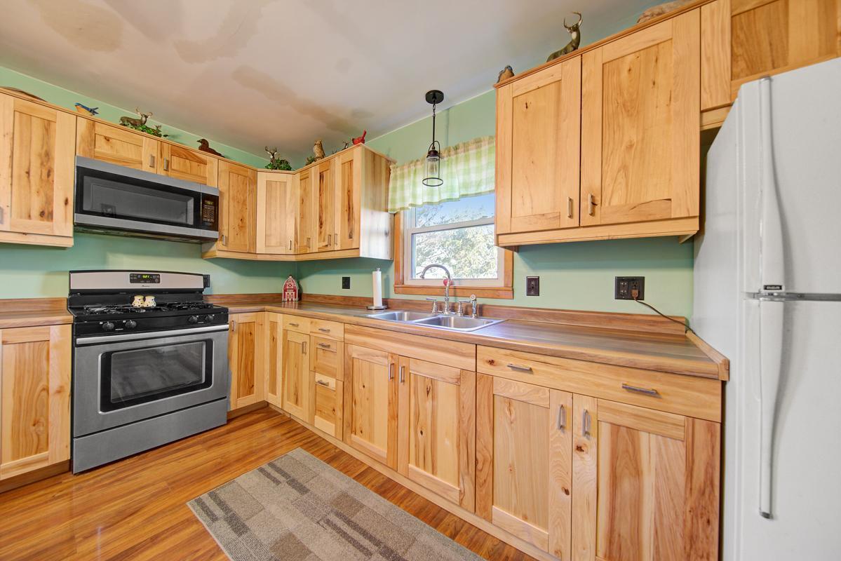 9811 130th Street W