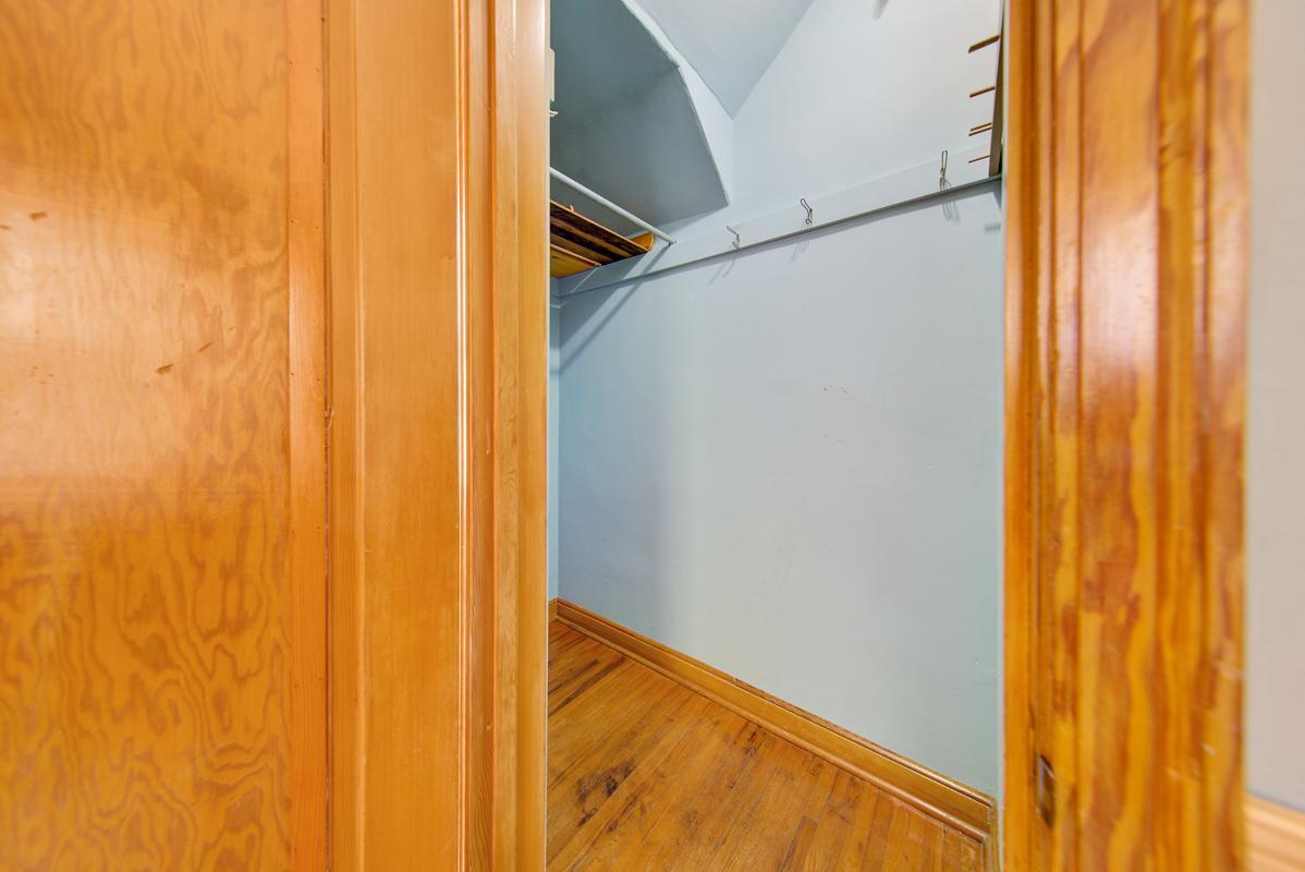 107 Bloomer Street E