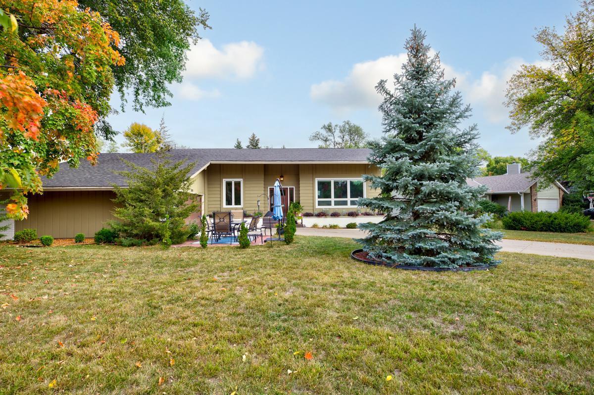 2429 Woodland Drive