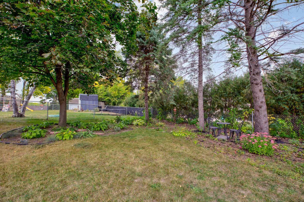 2429 Woodland Drive