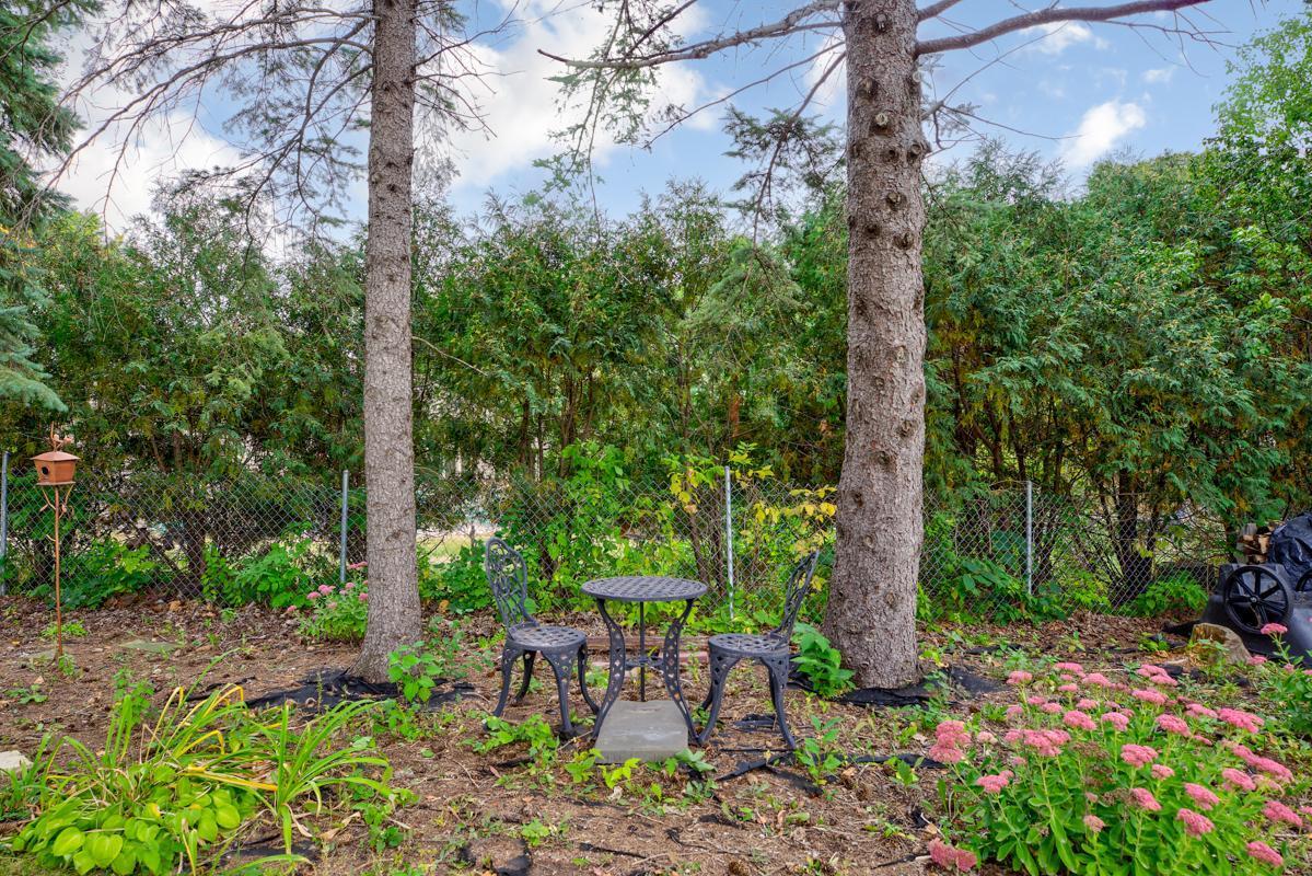 2429 Woodland Drive