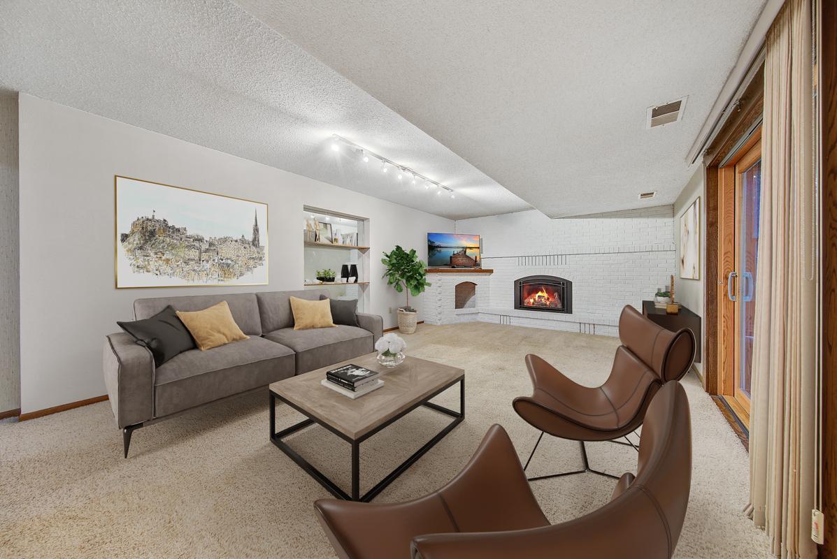2429 Woodland Drive