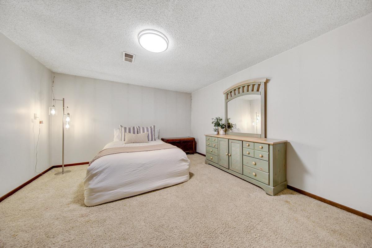 2429 Woodland Drive