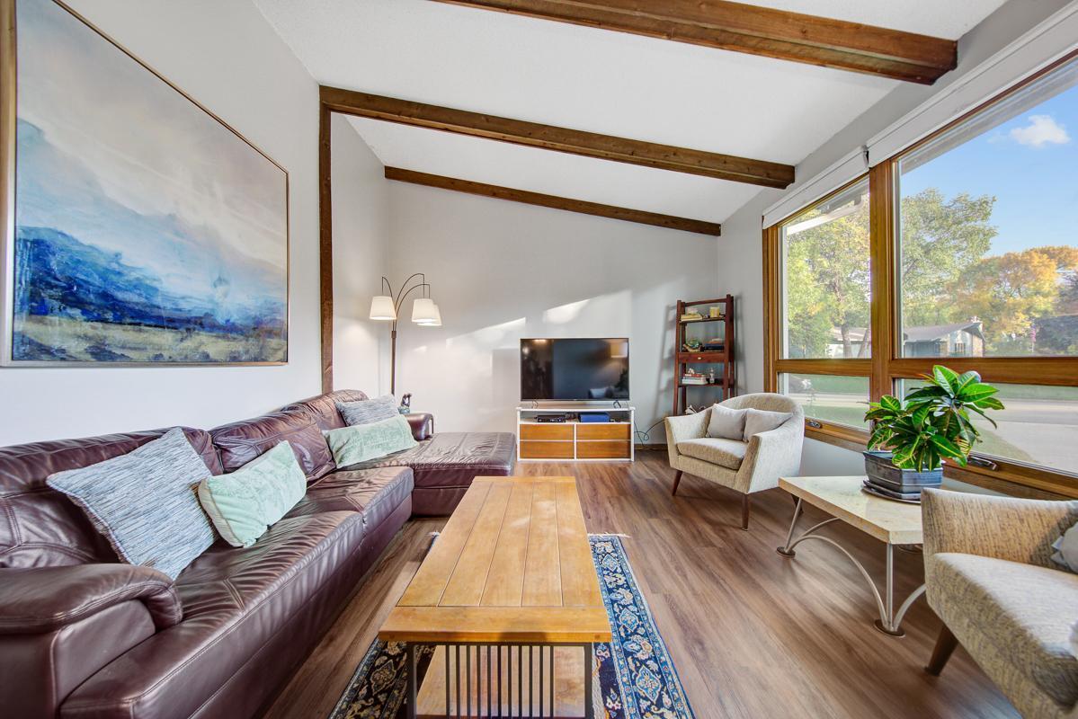 2429 Woodland Drive