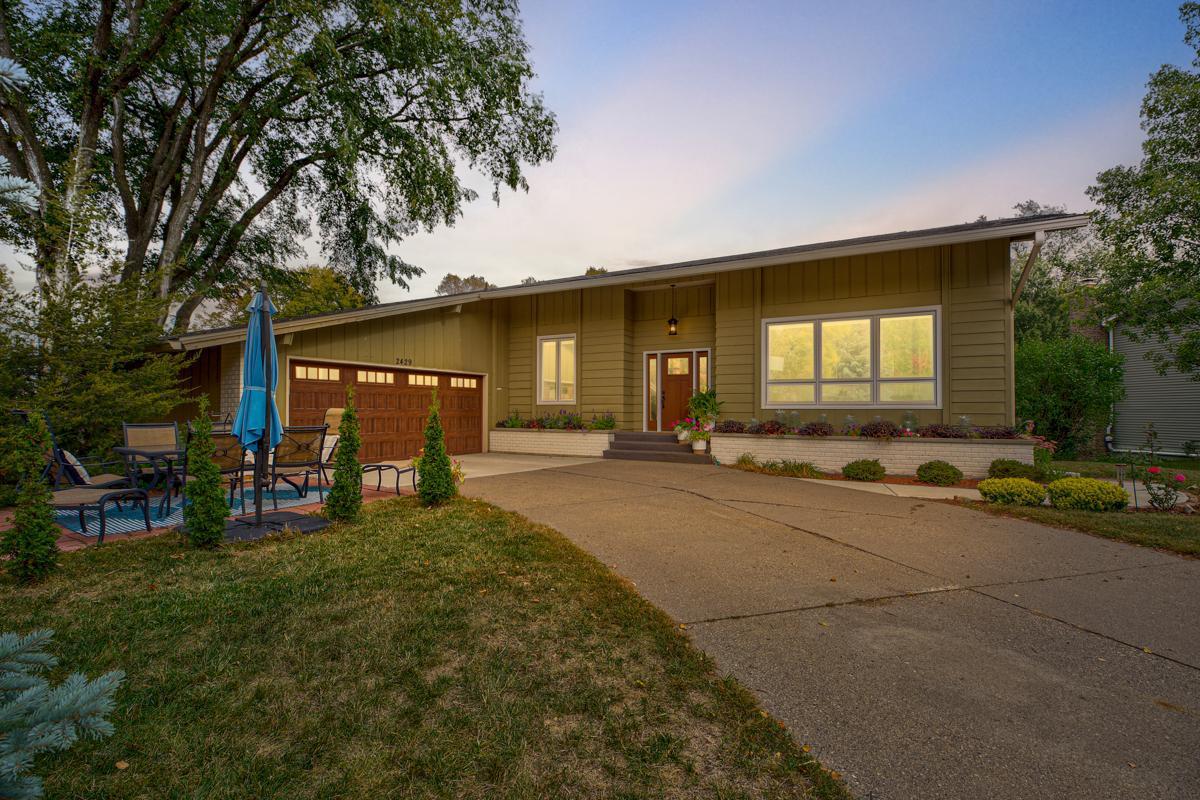 2429 Woodland Drive