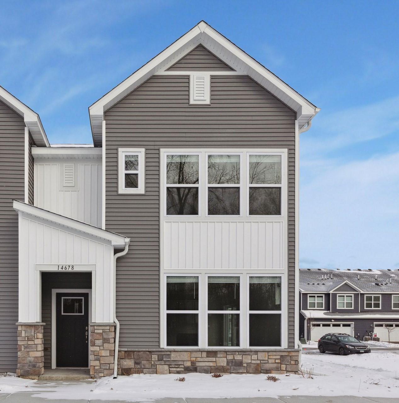 14678 Twin Lakes Circle