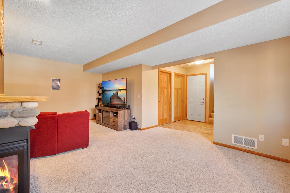 1713 14th Street NE